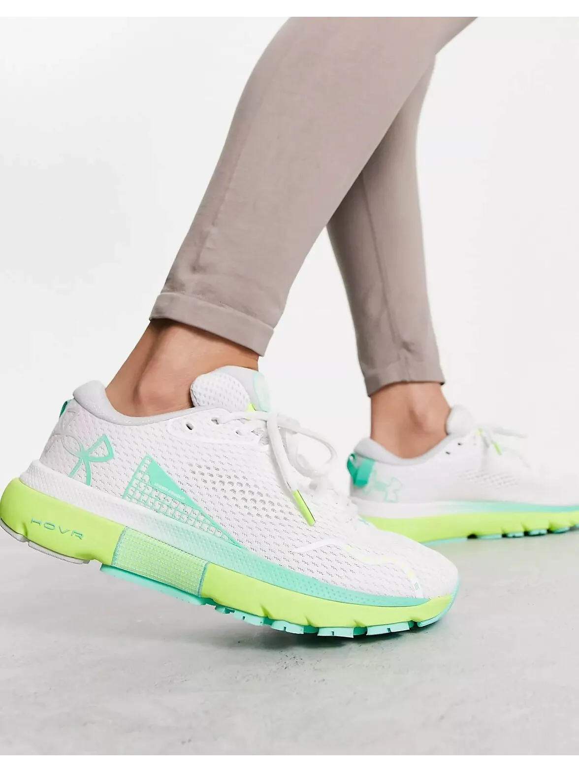 Кроссовки Under Armour Running HOVR Infinite 5 — изображение 2 из 5, белый