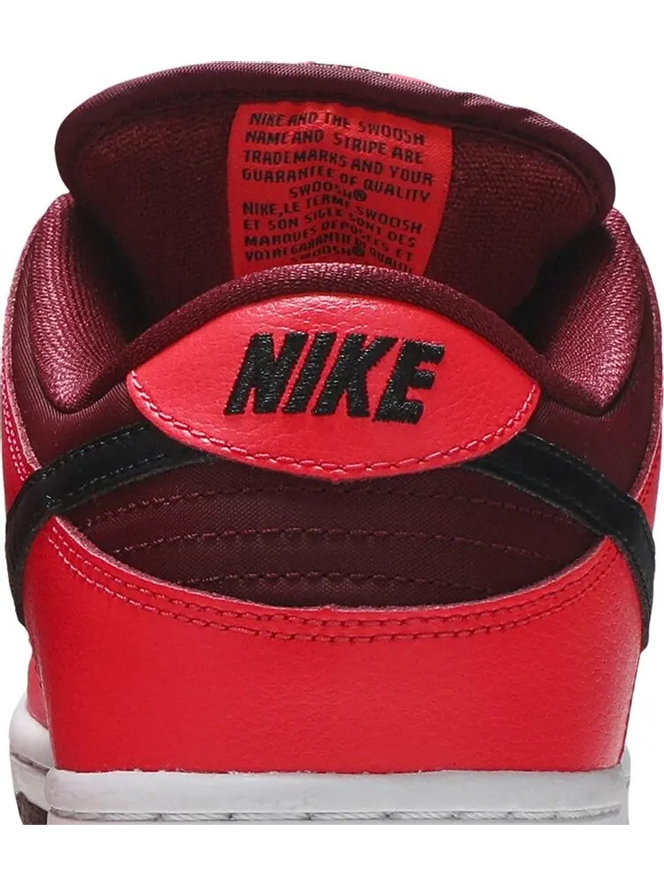 Кроссовки Nike Dunk Low SB 'Laser Crimson' — изображение 7 из 8, красный