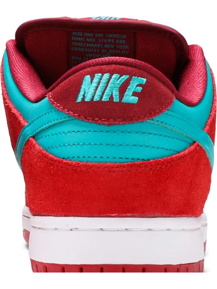 Кроссовки Nike Dunk Low Pro SB 'Brickhouse Turbo Green' — изображение 7 из 8, красный