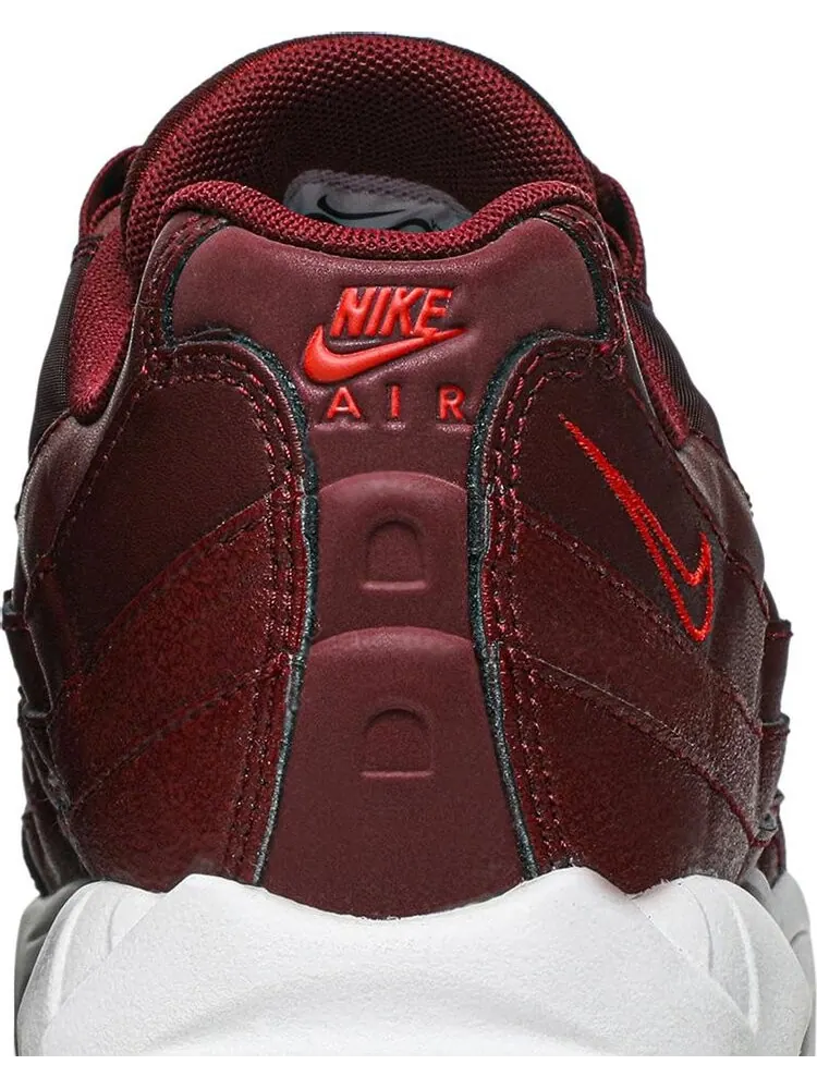 Кроссовки Nike Wmns Air Max 95 'Team Red' — изображение 7 из 8, красный