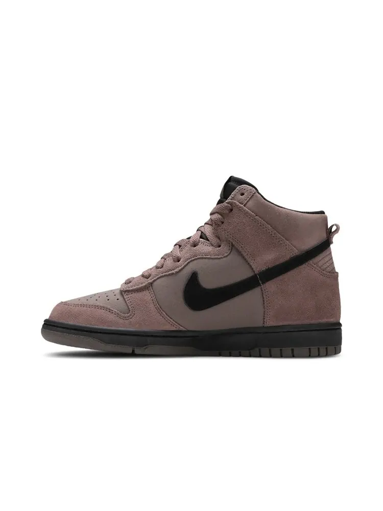 Кроссовки Nike Dunk High GS 'Dark Mushroom' — изображение 3 из 4, коричневый