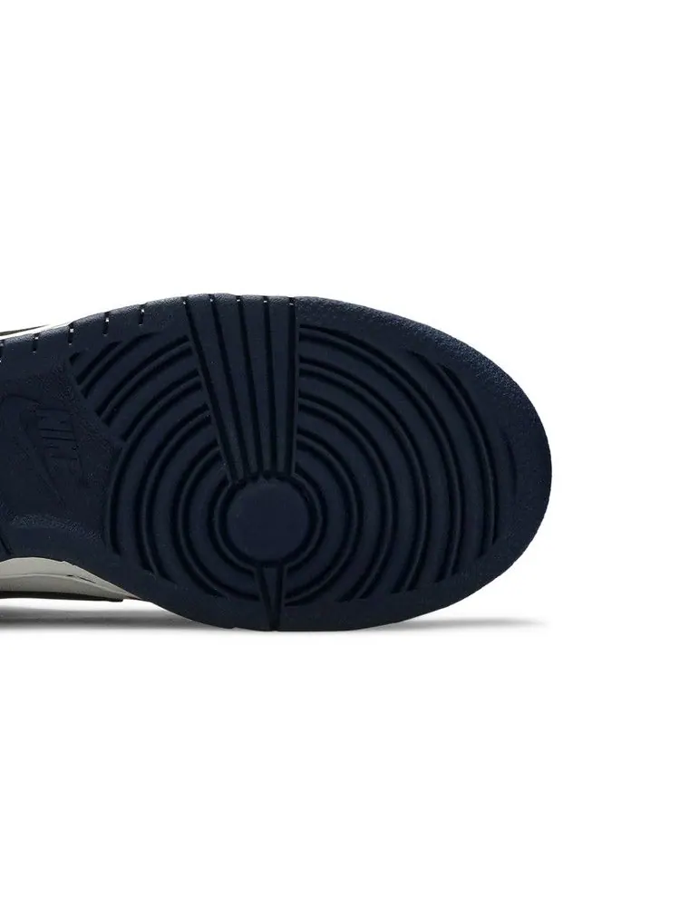 Кроссовки Nike Wmns Dunk Low — изображение 5 из 8, белый