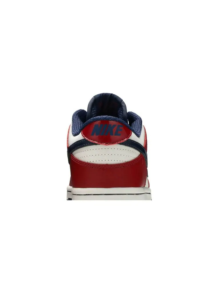 Кроссовки Nike Wmns Dunk Low — изображение 7 из 8, белый