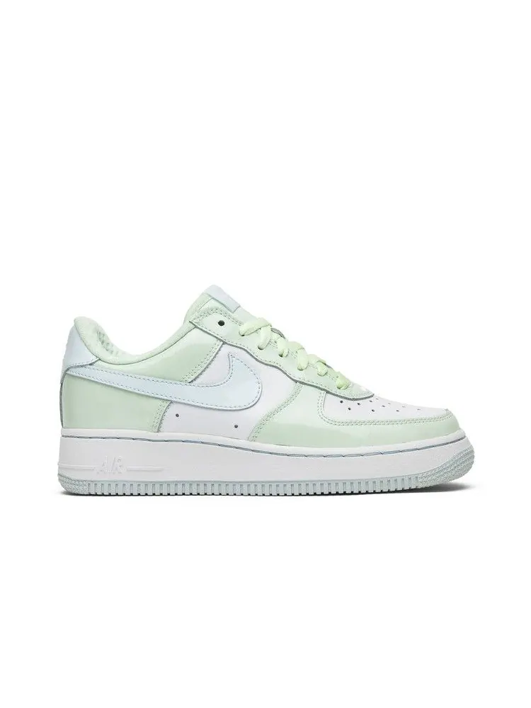 Кроссовки Nike Wmns Air Force 1 Premium — изображение 2 из 9, белый/синий
