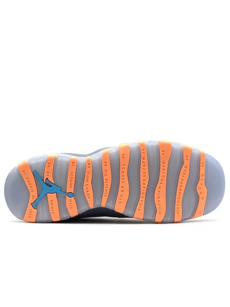 Кроссовки Air Jordan 10 Retro GS 'Bobcats' — изображение 4 из 4, серый