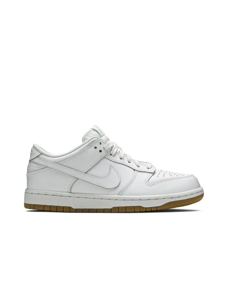 Кроссовки Nike Wmns Dunk Low — изображение 1 из 8, белый