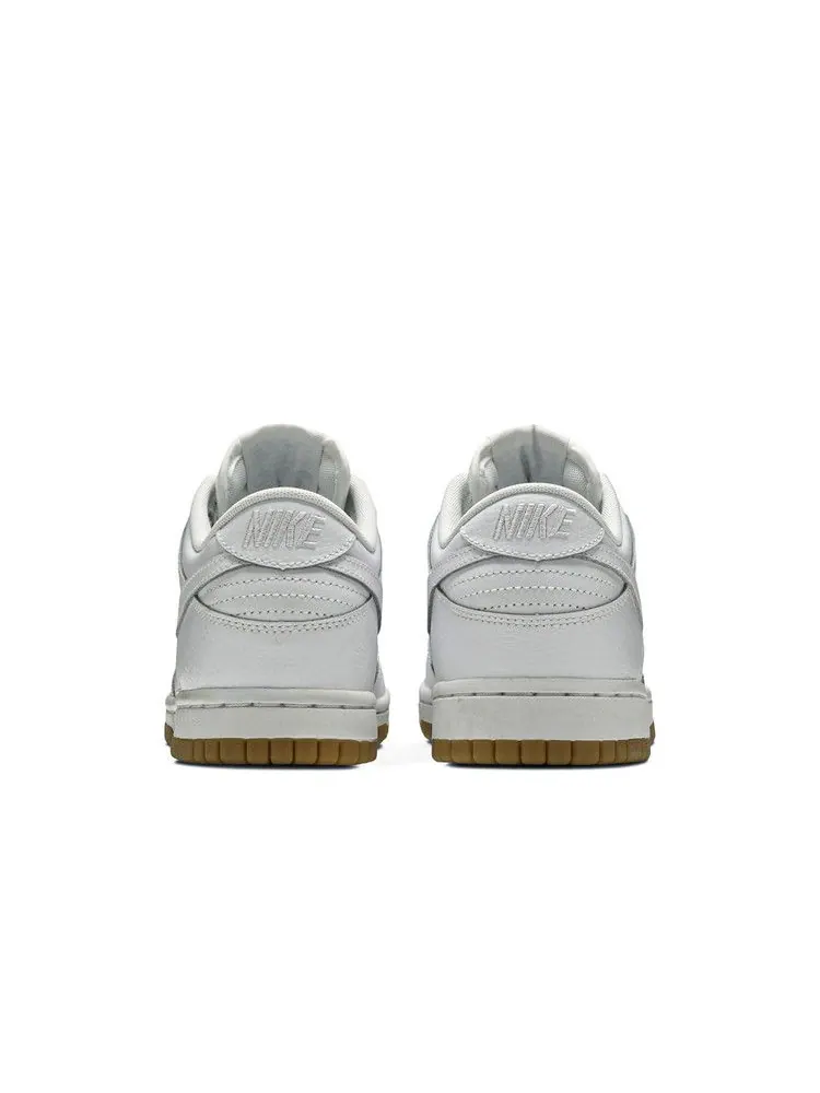 Кроссовки Nike Wmns Dunk Low — изображение 6 из 8, белый