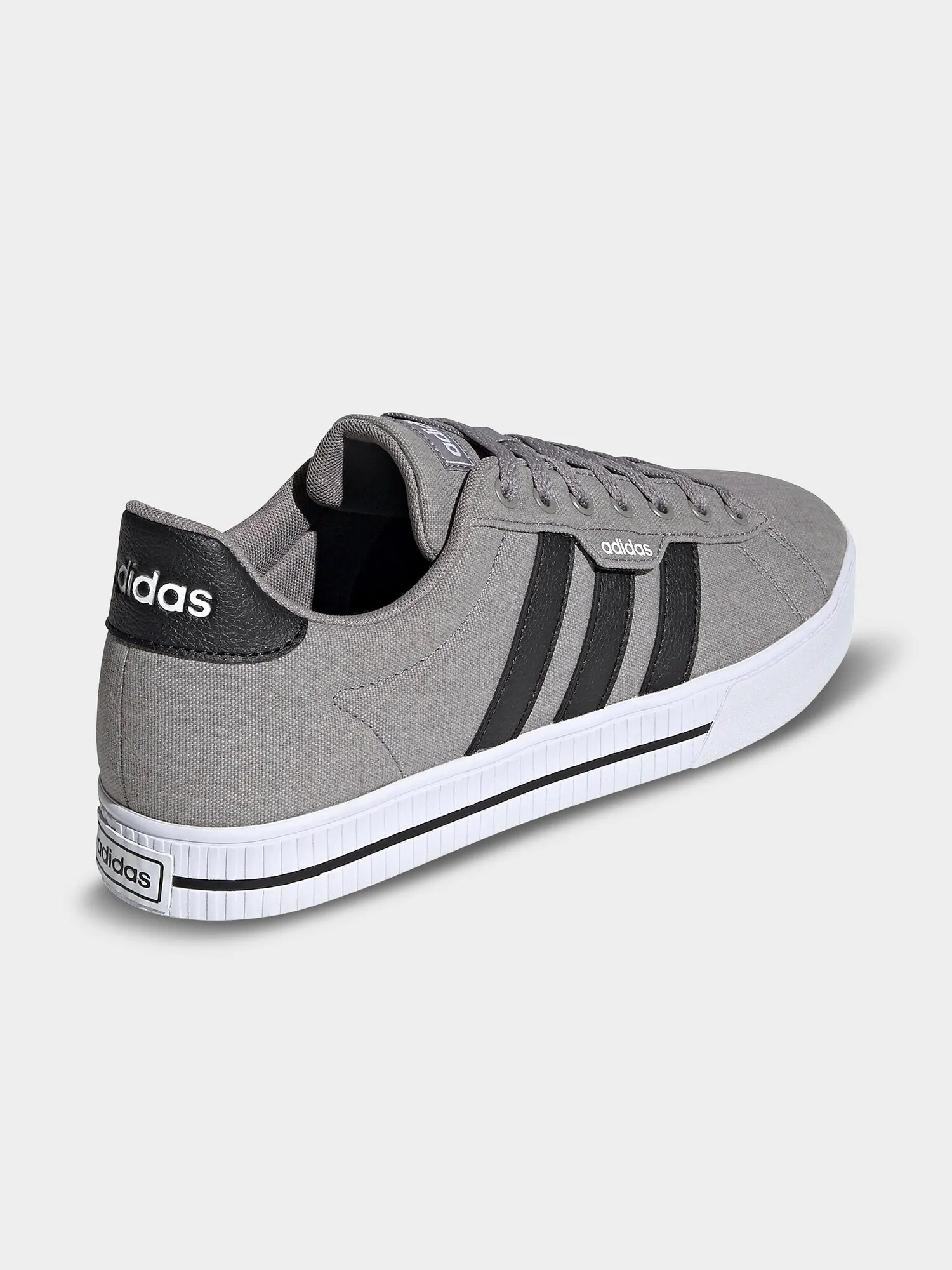 Мужские кроссовки Adidas Essentials Daily 3.0 — изображение 4 из 6, серый