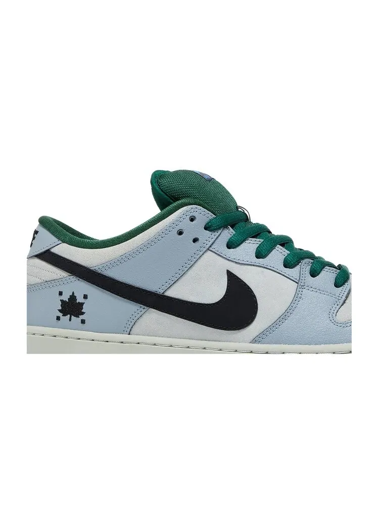 Кроссовки Nike Dunk Low Premium SB 'Maple Leaf' — изображение 2 из 4, серый