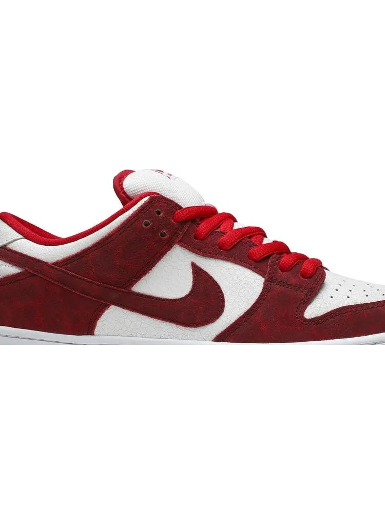 Кроссовки Nike Dunk Low Premium SB 'Valentines Day' — изображение 2 из 8, красный