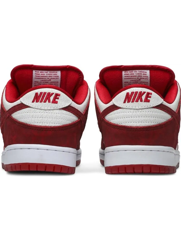 Кроссовки Nike Dunk Low Premium SB 'Valentines Day' — изображение 6 из 8, красный