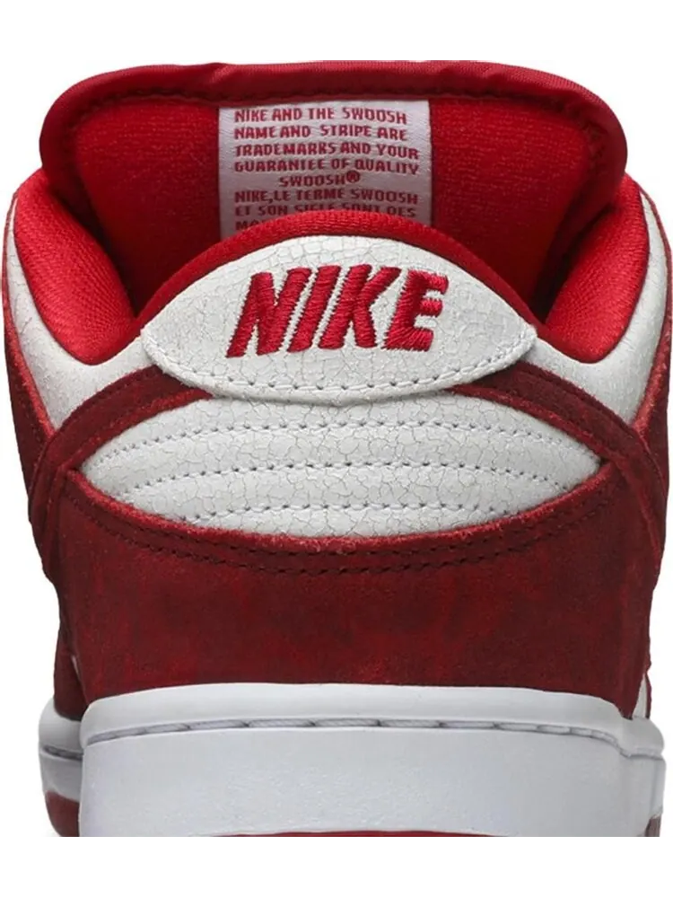 Кроссовки Nike Dunk Low Premium SB 'Valentines Day' — изображение 7 из 8, красный