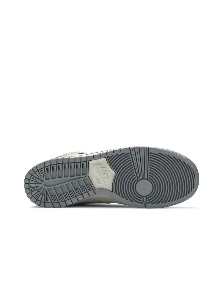 Кроссовки Nike Dunk High Premium SB 'Tauntaun' — изображение 4 из 4, серый