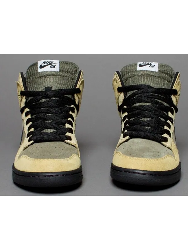 Кроссовки Nike Dunk High Premium SB 'Chrome Ball' — изображение 3 из 4, загар