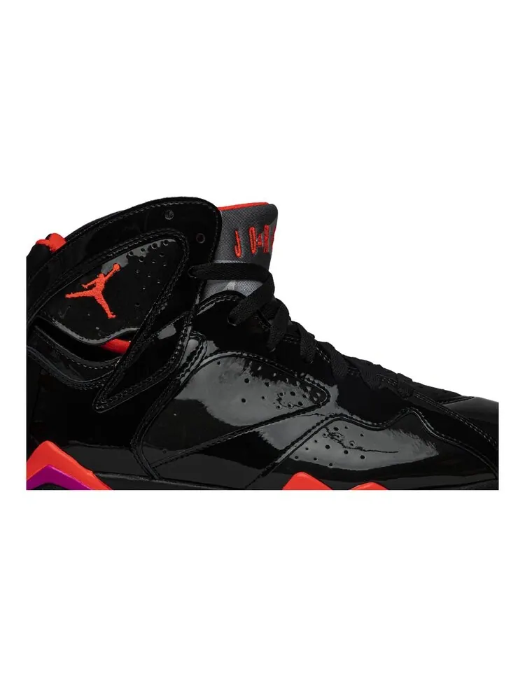 Кроссовки Air Jordan Wmns Air Jordan 7 Retro — изображение 2 из 4, черный
