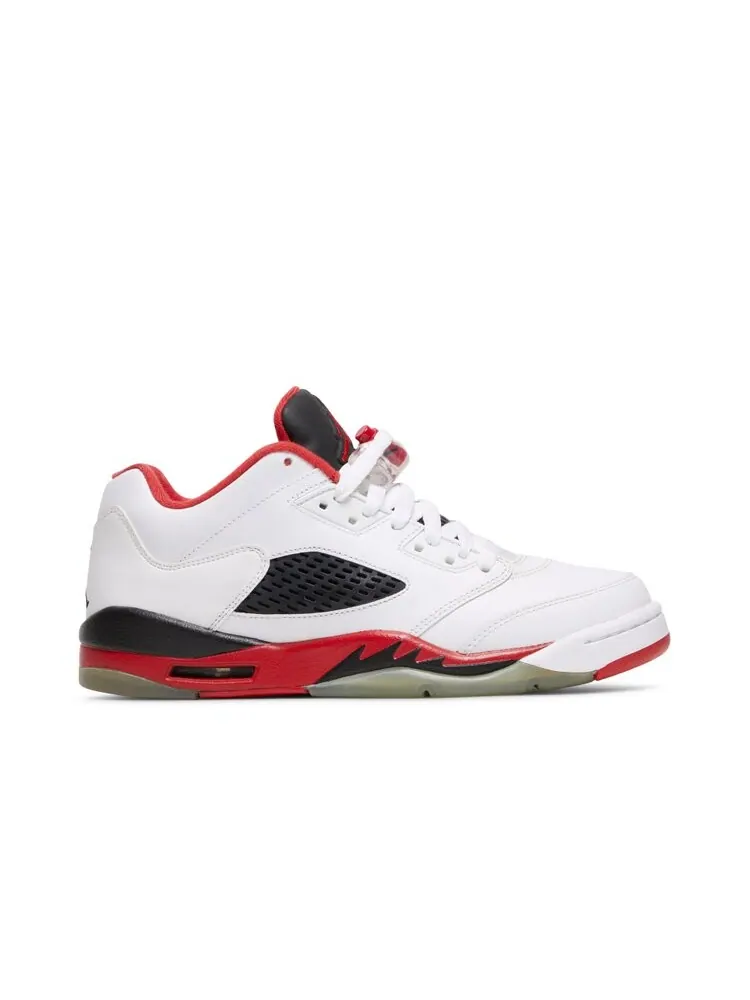 Кроссовки Air Jordan 5 Retro Low GS 'Fire Red' 2016 — изображение 1 из 4, белый