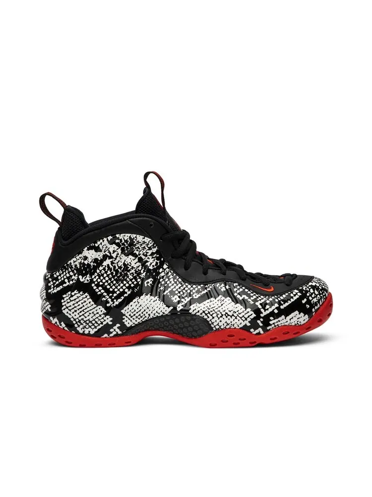 Кроссовки Nike Air Foamposite One 'Albino Snakeskin' — изображение 1 из 4, белый
