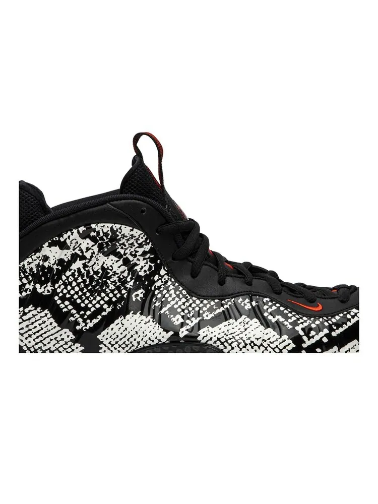 Кроссовки Nike Air Foamposite One 'Albino Snakeskin' — изображение 2 из 4, белый