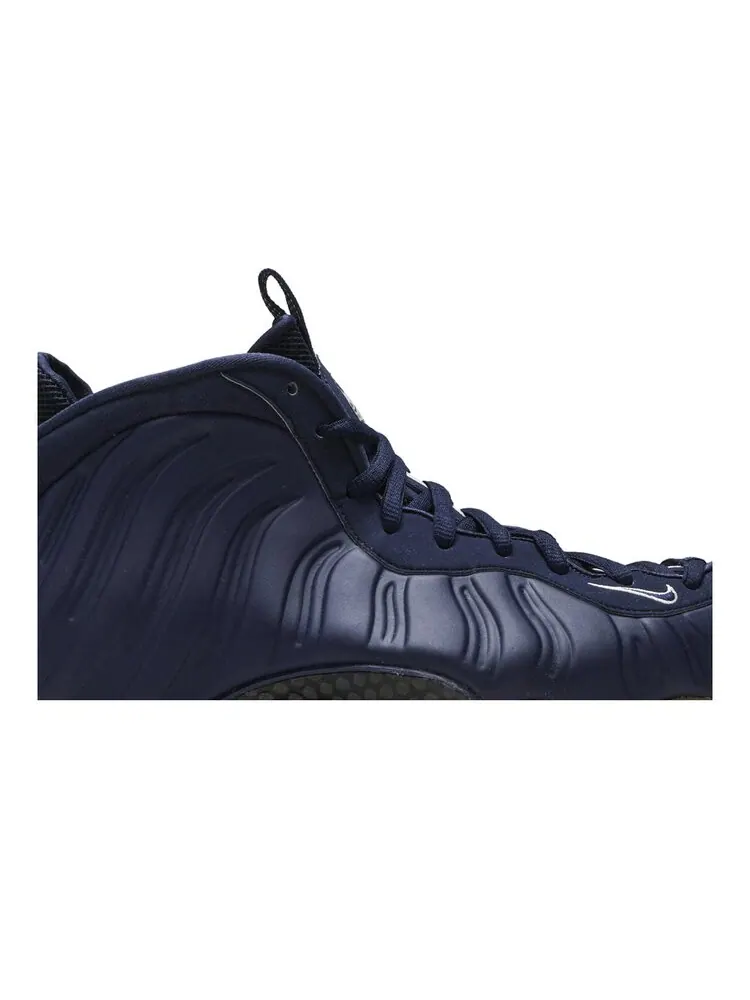 Кроссовки Nike Air Foamposite One 'Midnight Navy' — изображение 2 из 4, синий