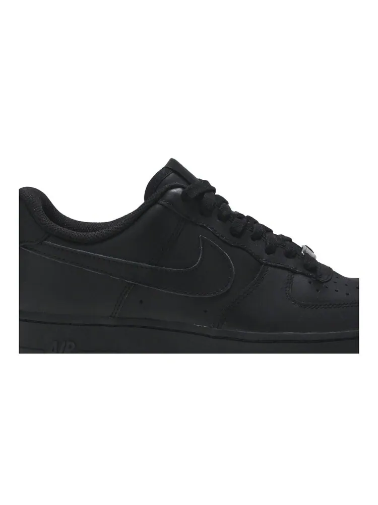 Кроссовки Nike Wmns Air Force 1 '07 'Black' — изображение 2 из 4, черный