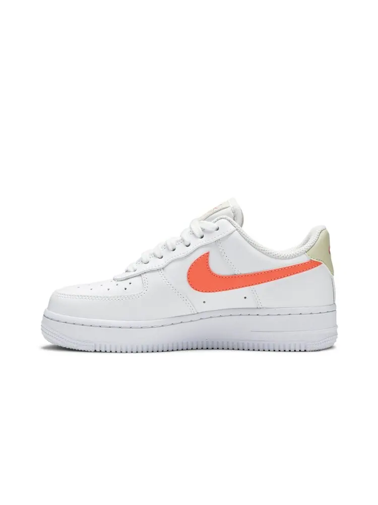 Кроссовки Nike Wmns Air Force 1 — изображение 3 из 4, белый