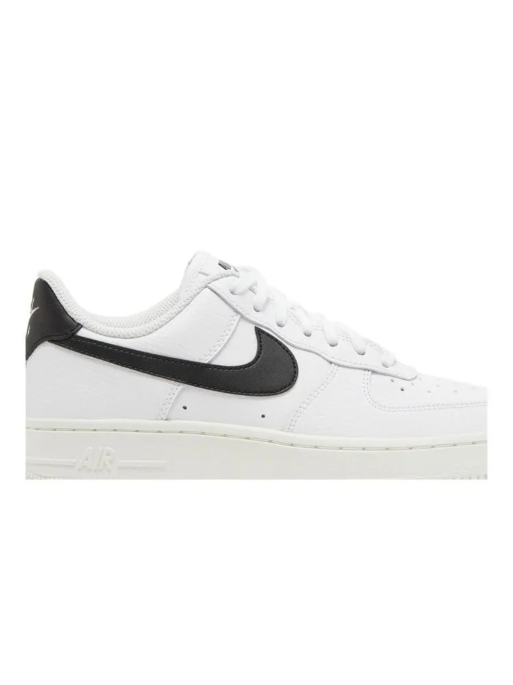 Кроссовки Nike Wmns Air Force 1 '07 'White Black' — изображение 3 из 9, белый/черный