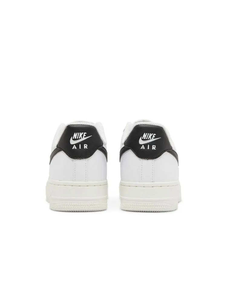 Кроссовки Nike Wmns Air Force 1 '07 'White Black' — изображение 7 из 9, белый/черный
