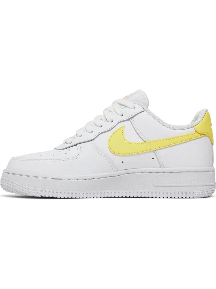 Кроссовки Nike Wmns Air Force 1 '07 'White Light Citron' — изображение 3 из 8, белый