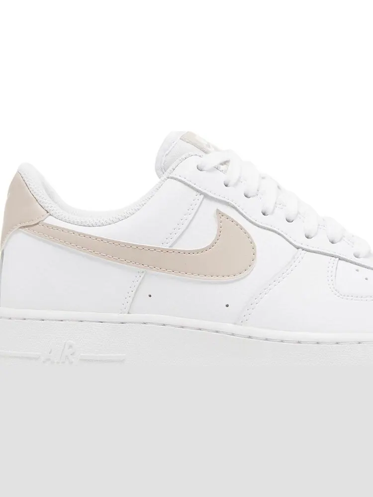 Кроссовки Nike Wmns Air Force 1 '07 'Satin Pink' — изображение 2 из 8, белый