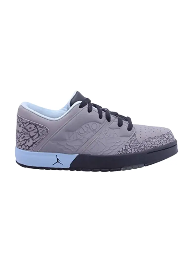 Кроссовки Air Jordan Wmns Air Jordan 1 Nu Retro Low 'Light Charcoal' — изображение 1 из 1, серый