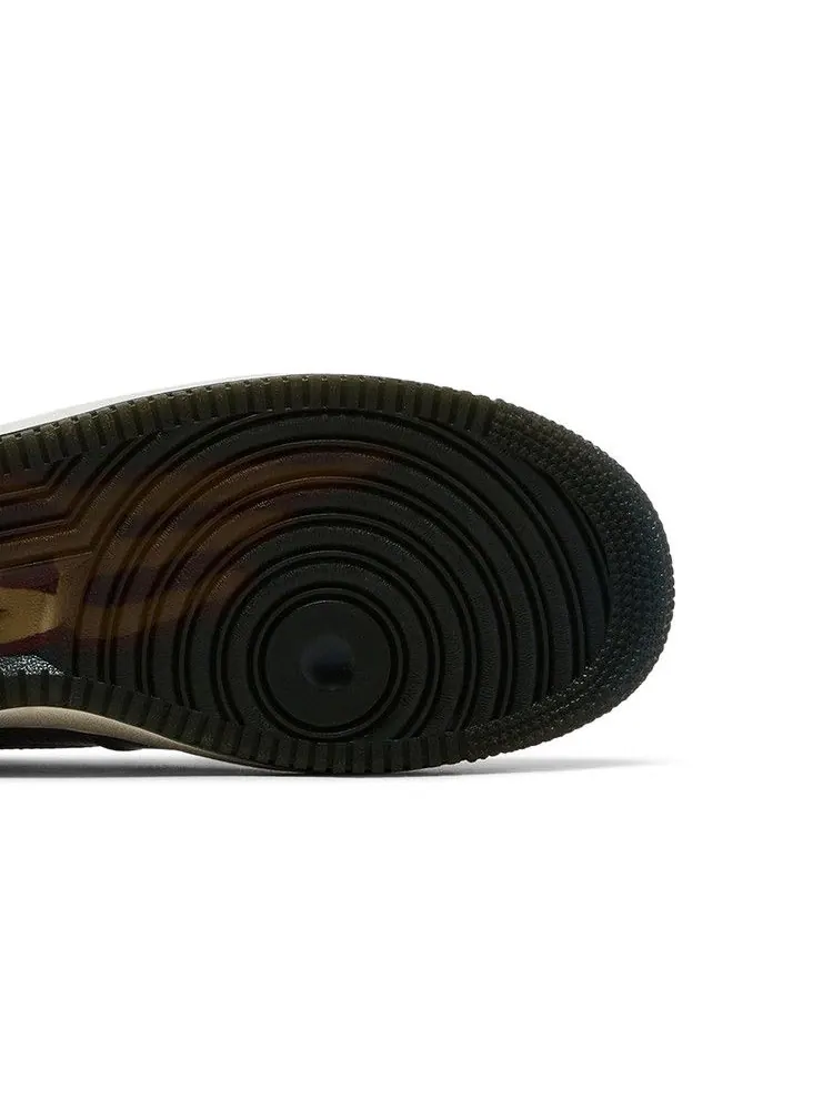 Кроссовки Nike Air Force 1 Low Premium 'Futura' — изображение 6 из 9, серебристый/белый