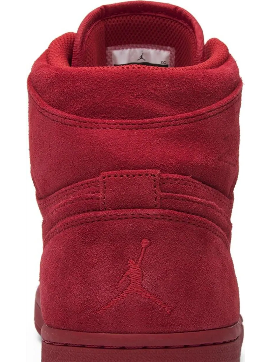 Кроссовки Air Jordan 1 Retro High Red Suede — изображение 7 из 8, красный