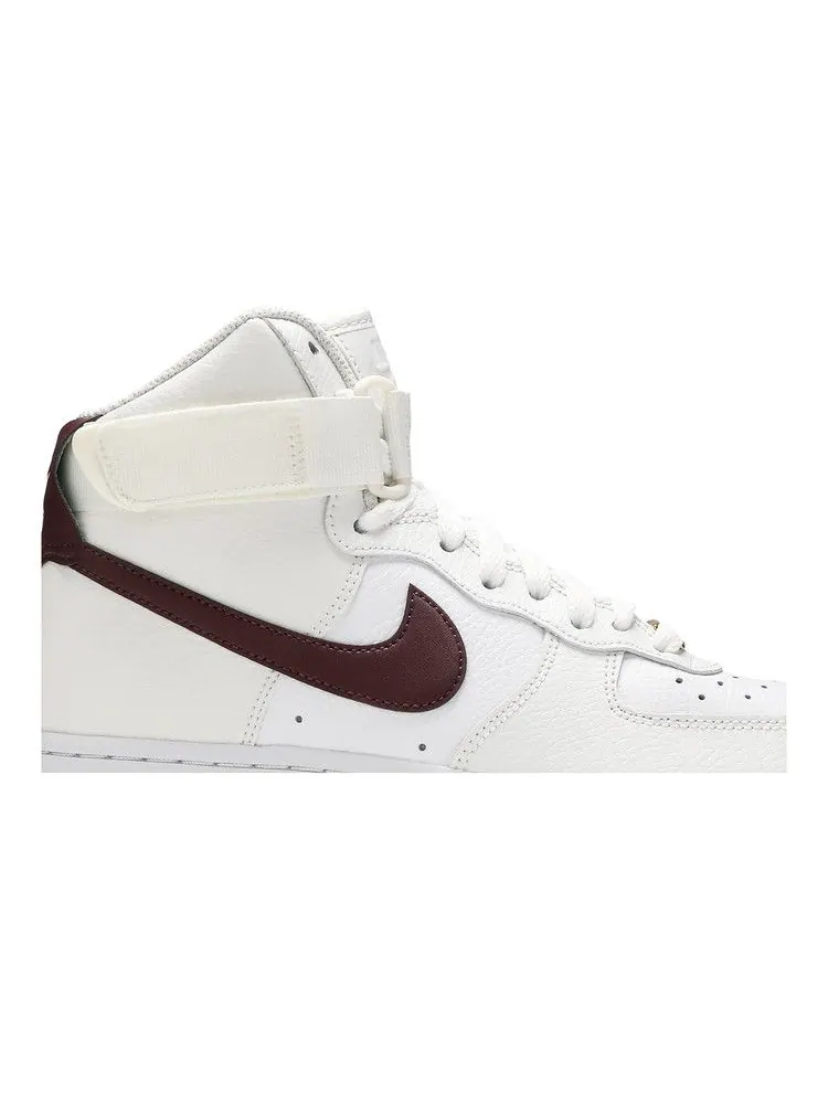 Кроссовки Nike Wmns Air Force 1 High — изображение 2 из 8, белый