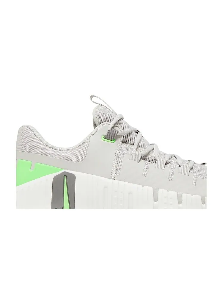 Кроссовки Air Jordan Jordan True Flight — изображение 2 из 4, красный