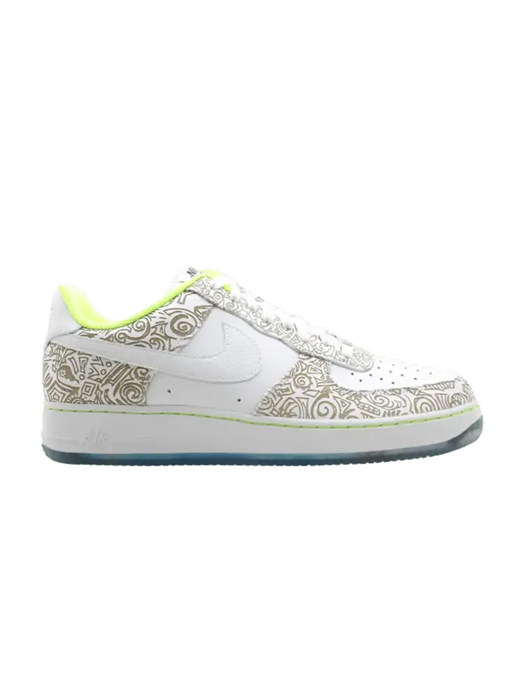 Кроссовки Nike Air Force 1 07 LE 'Doernbecher' — изображение 1 из 6, белый/белый