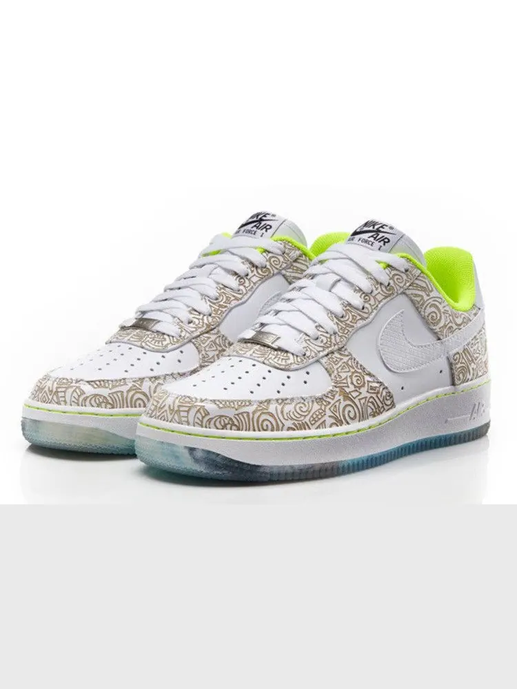 Кроссовки Nike Air Force 1 07 LE 'Doernbecher' — изображение 2 из 6, белый/белый