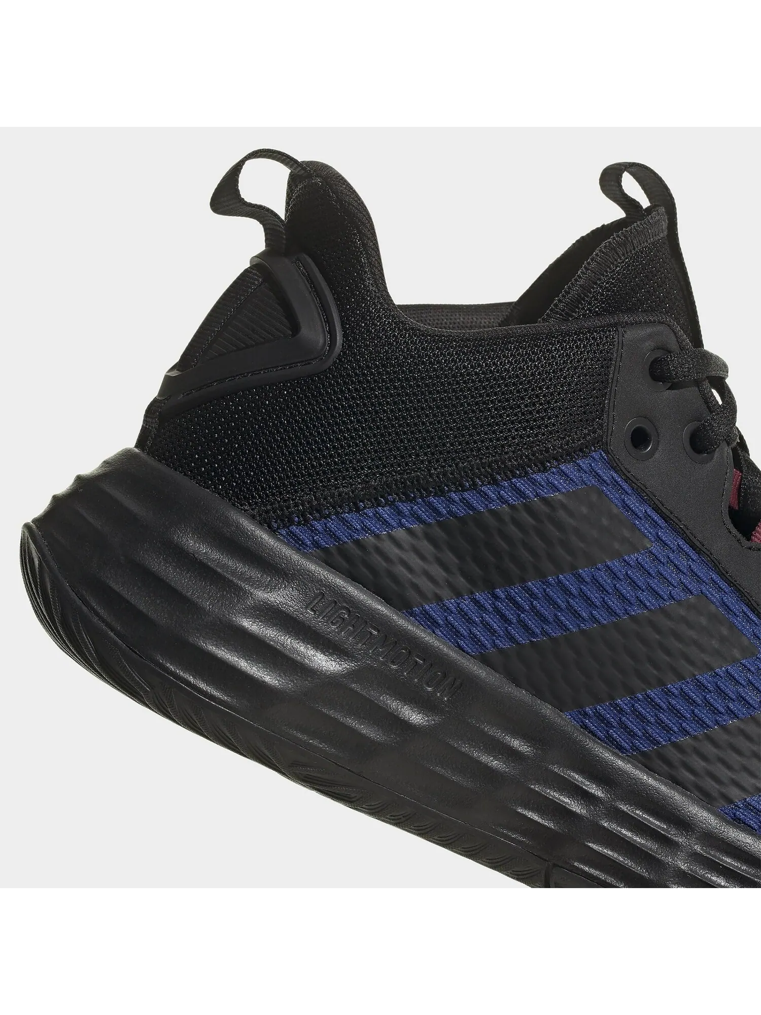 Кроссовки баскетбольные Adidas Own the game 2.0 — изображение 3 из 6, черный