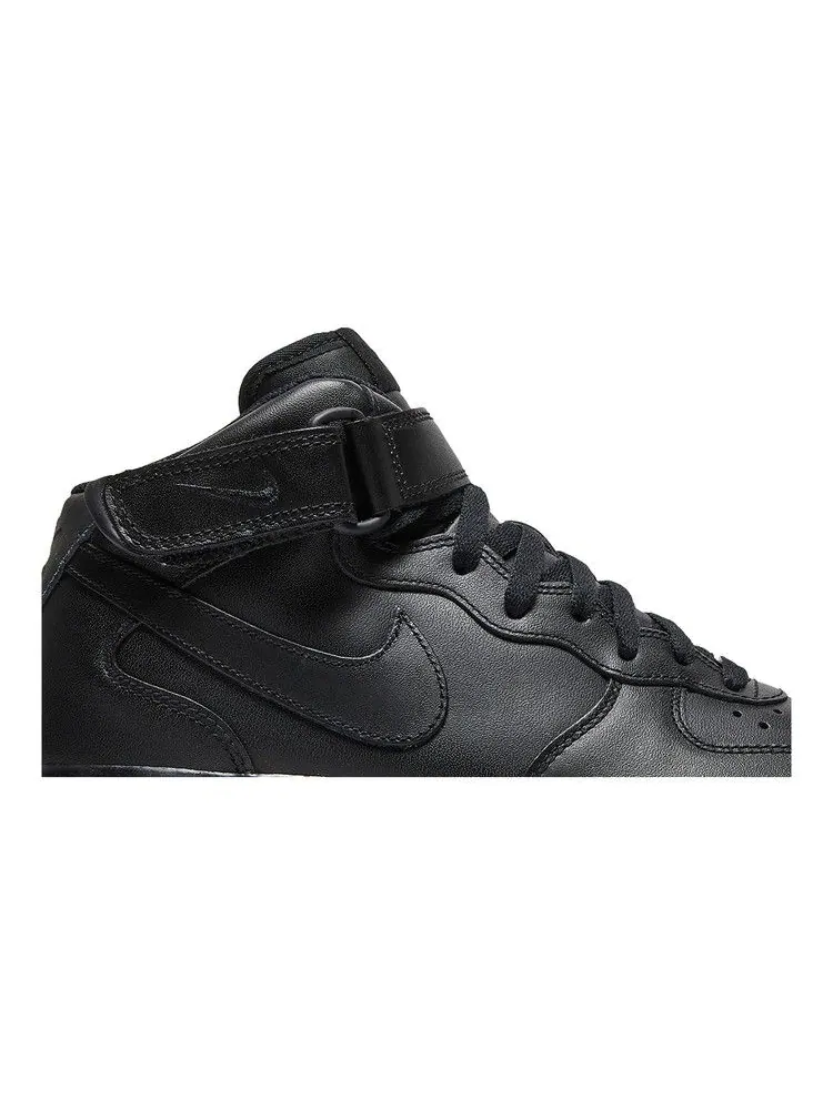 Кроссовки Nike Wmns Air Force 1 '07 Mid 'Black' — изображение 3 из 9, черный/черный