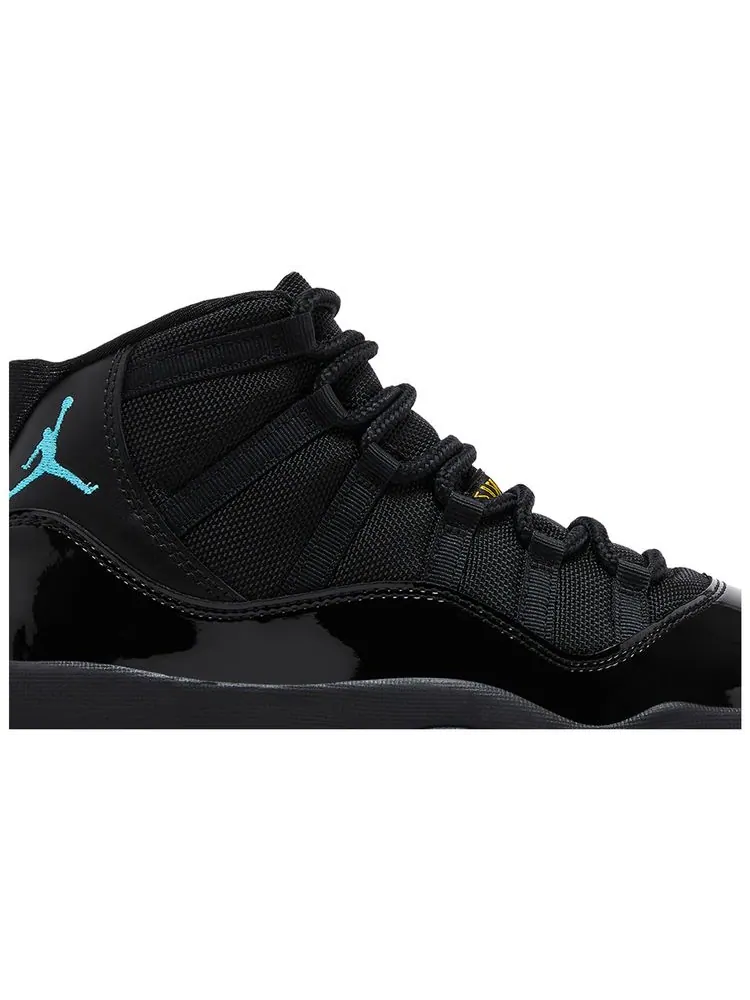 Кроссовки Air Jordan 11 Retro GS 2025 — изображение 2 из 8, черный