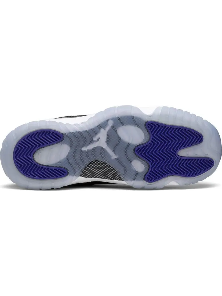 Кроссовки Air Jordan 11 Retro GS Concord 2018 — изображение 4 из 8, белый
