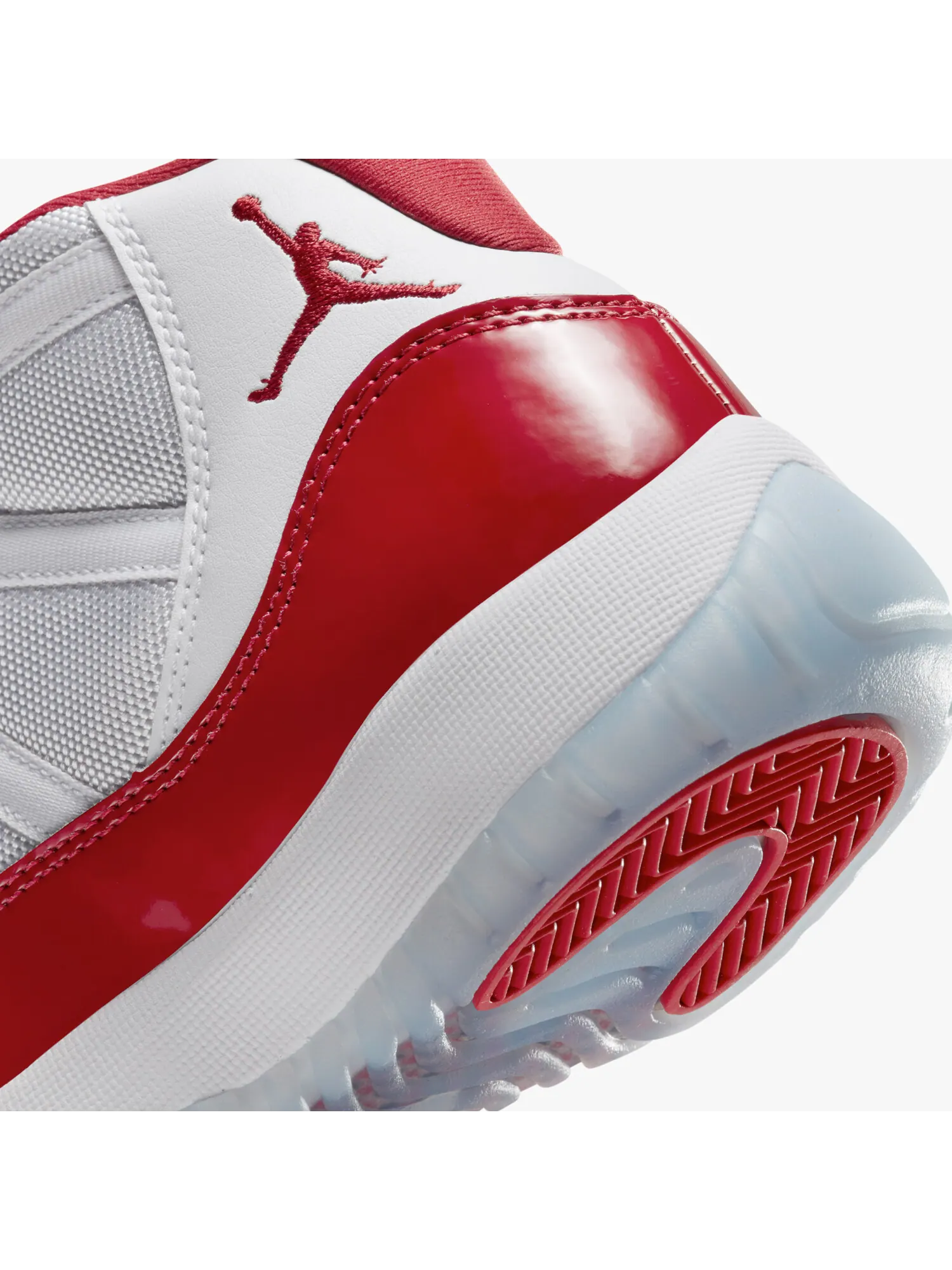Кроссовки Air Jordan 11 Retro GS Cherry — изображение 8 из 8, белый