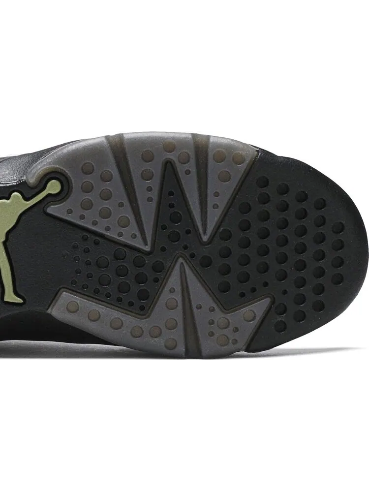 Кроссовки Air Jordan 6 Retro BG Alligator — изображение 5 из 8, серый