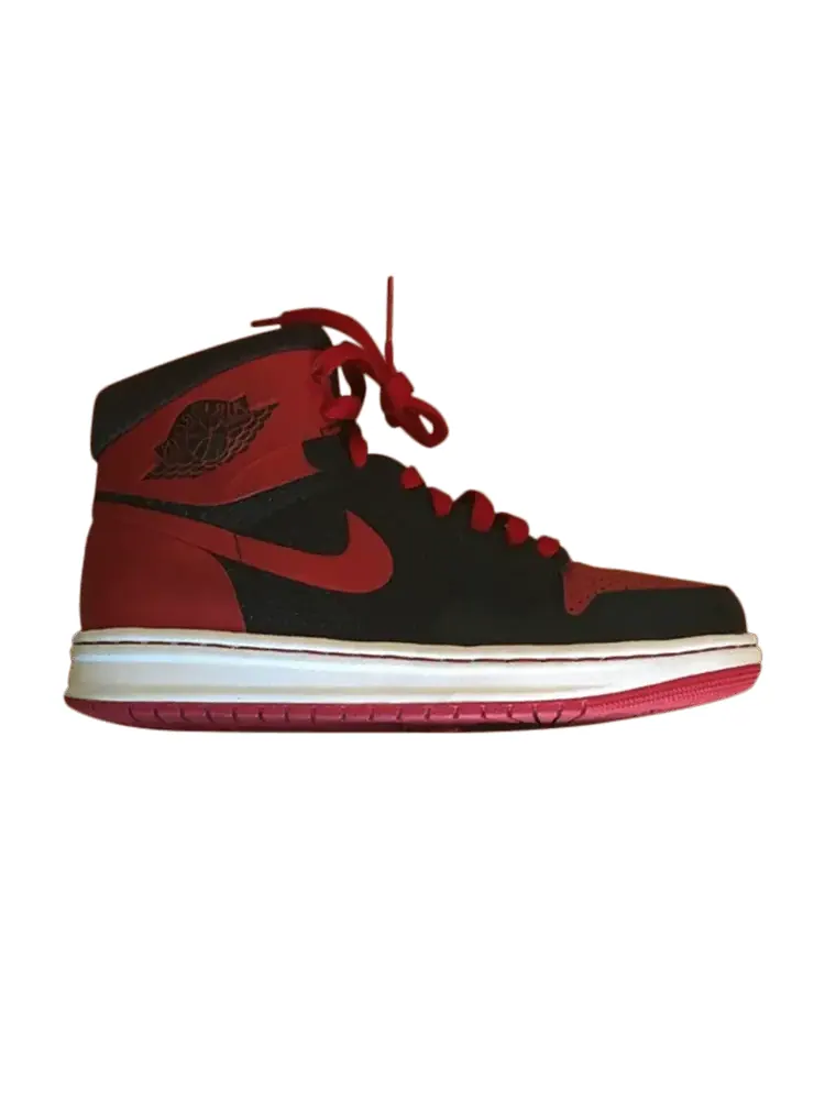 Кроссовки Air Jordan Air Jordan 1 Retro Alpha GS 'Bred' — изображение 1 из 1, черный/красный-белый