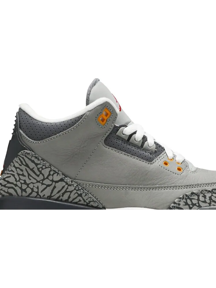 Кроссовки Air Jordan 3 Retro GS Cool Grey 2021 — изображение 2 из 8, серый