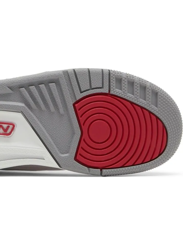 Кроссовки Air Jordan 3 Retro GS Cardinal Red — изображение 5 из 8, белый