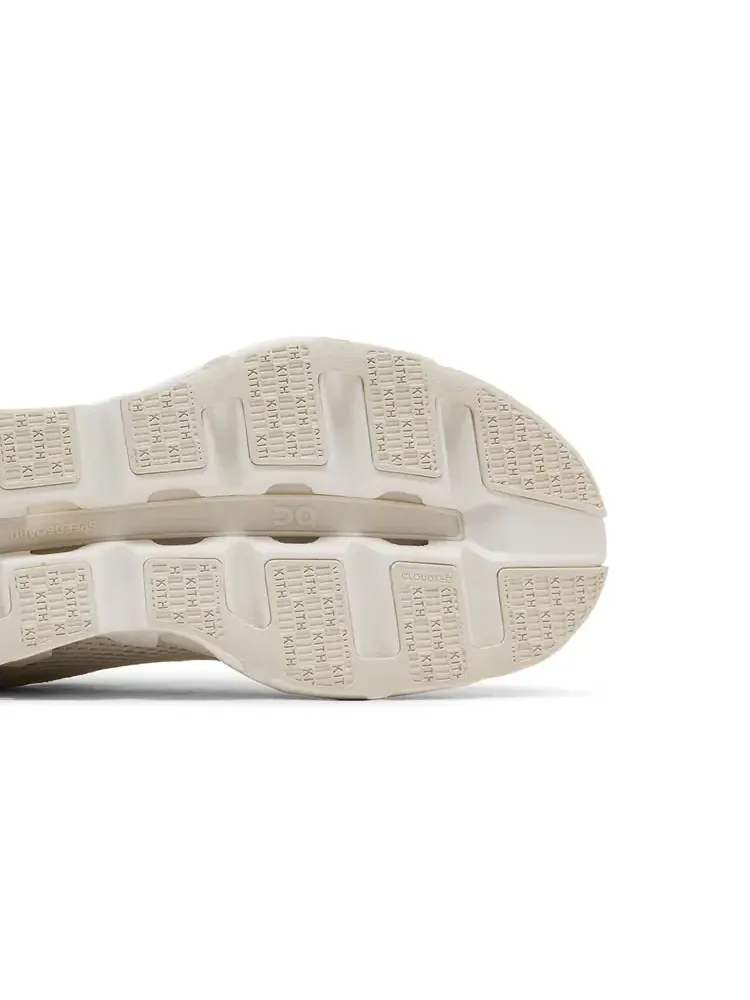 Кроссовки Kith x ON K-Tech 2 — изображение 5 из 8, белый