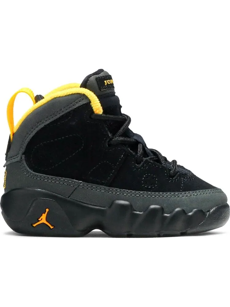 Кроссовки Air Jordan 9 Retro TD Dark Charcoal University Gold — изображение 1 из 8, серый