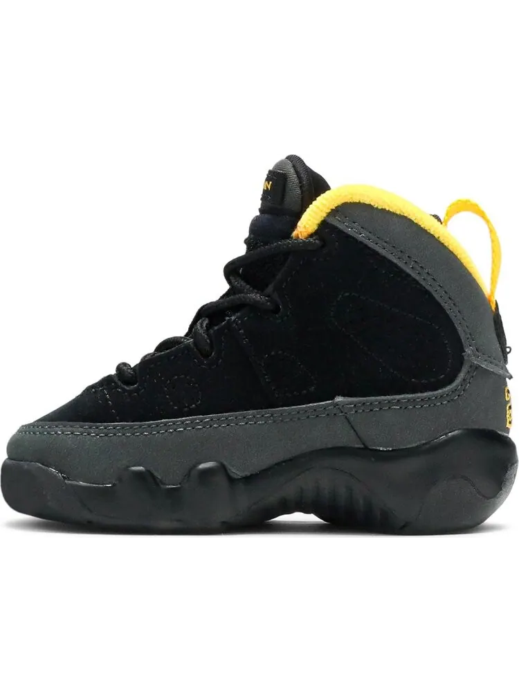 Кроссовки Air Jordan 9 Retro TD Dark Charcoal University Gold — изображение 3 из 8, серый