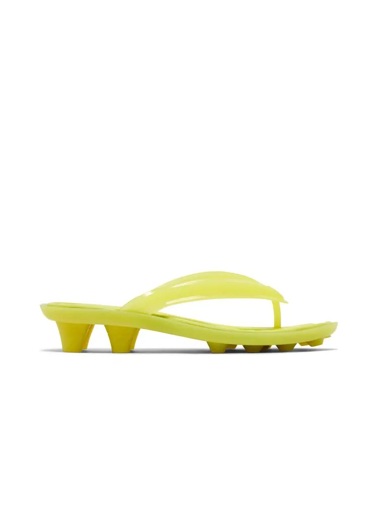 Кроссовки Fenty x Wmns Cat Cleat Jelly Sandal 'Lime Sheen' — изображение 1 из 8, зеленый