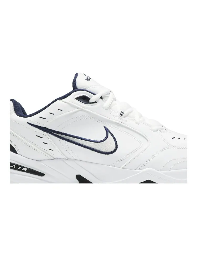 Кроссовки Nike Air Monarch IV белые — изображение 2 из 5, белый